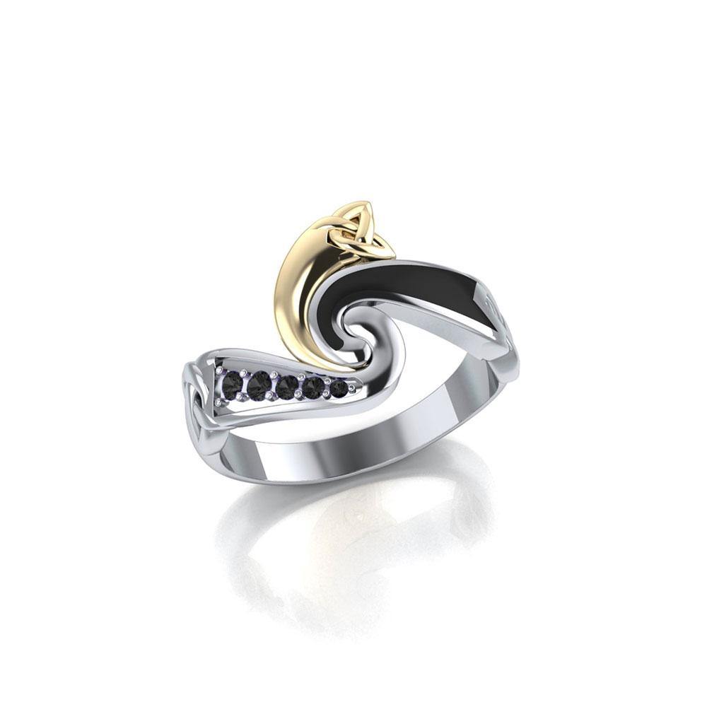 Endless and Modern Celtic Triskele Ring MRI636