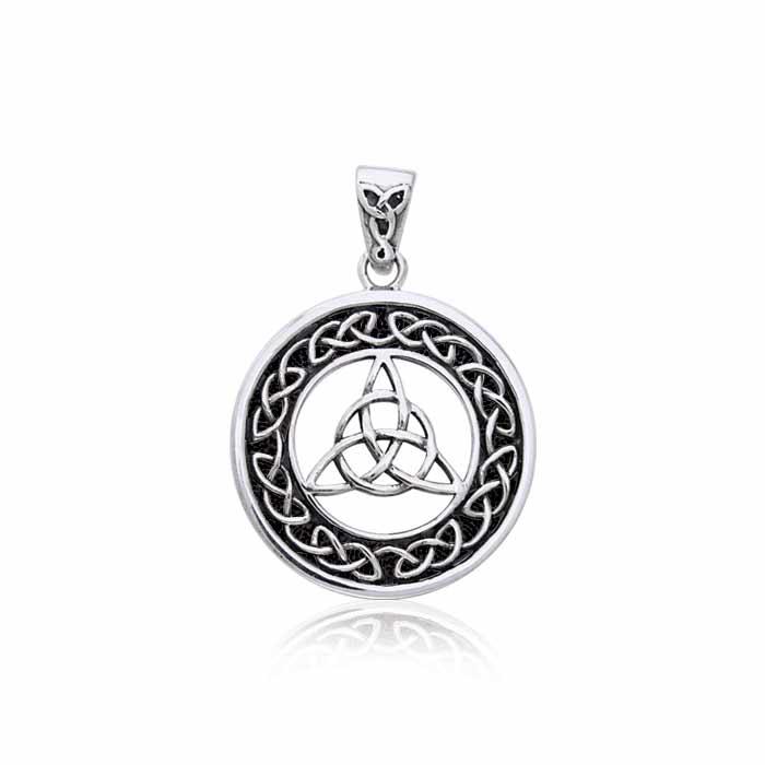 Medium Celtic Knot Triquetra Pendant TPD3020