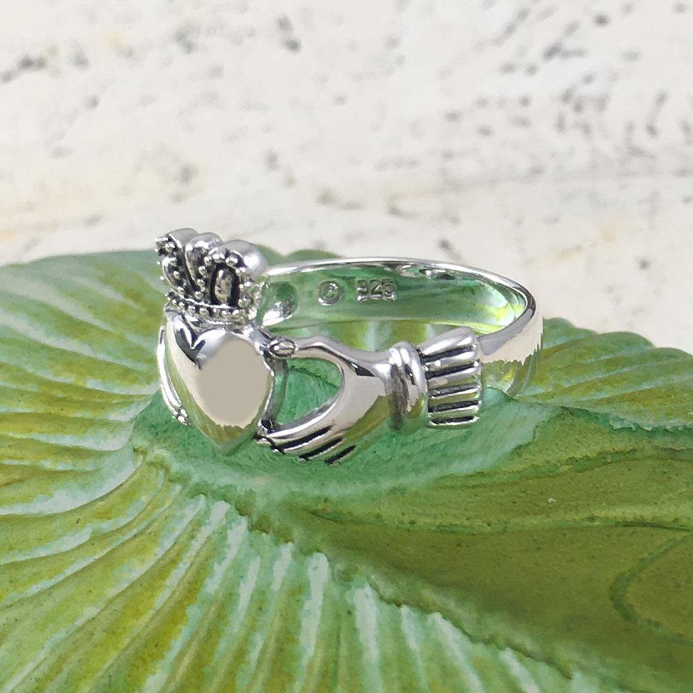 Celtic Claddagh Ring TRI1118